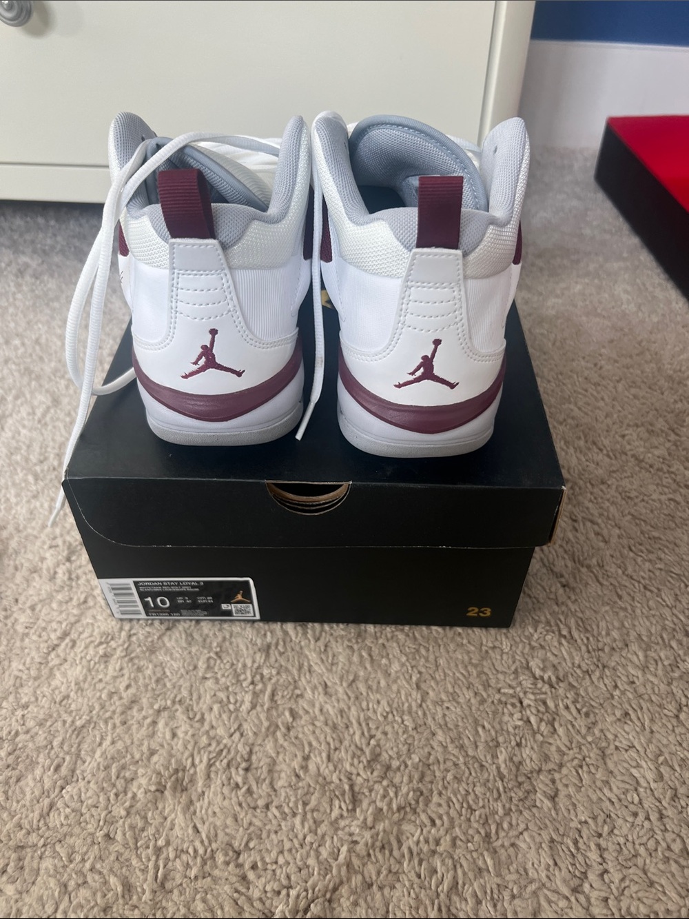 Men’s Jordan stay loyal 3 sneakers size 10